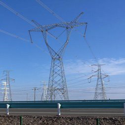 Apa saja persyaratan untuk tiang listrik dalam transmisi tenaga angin?